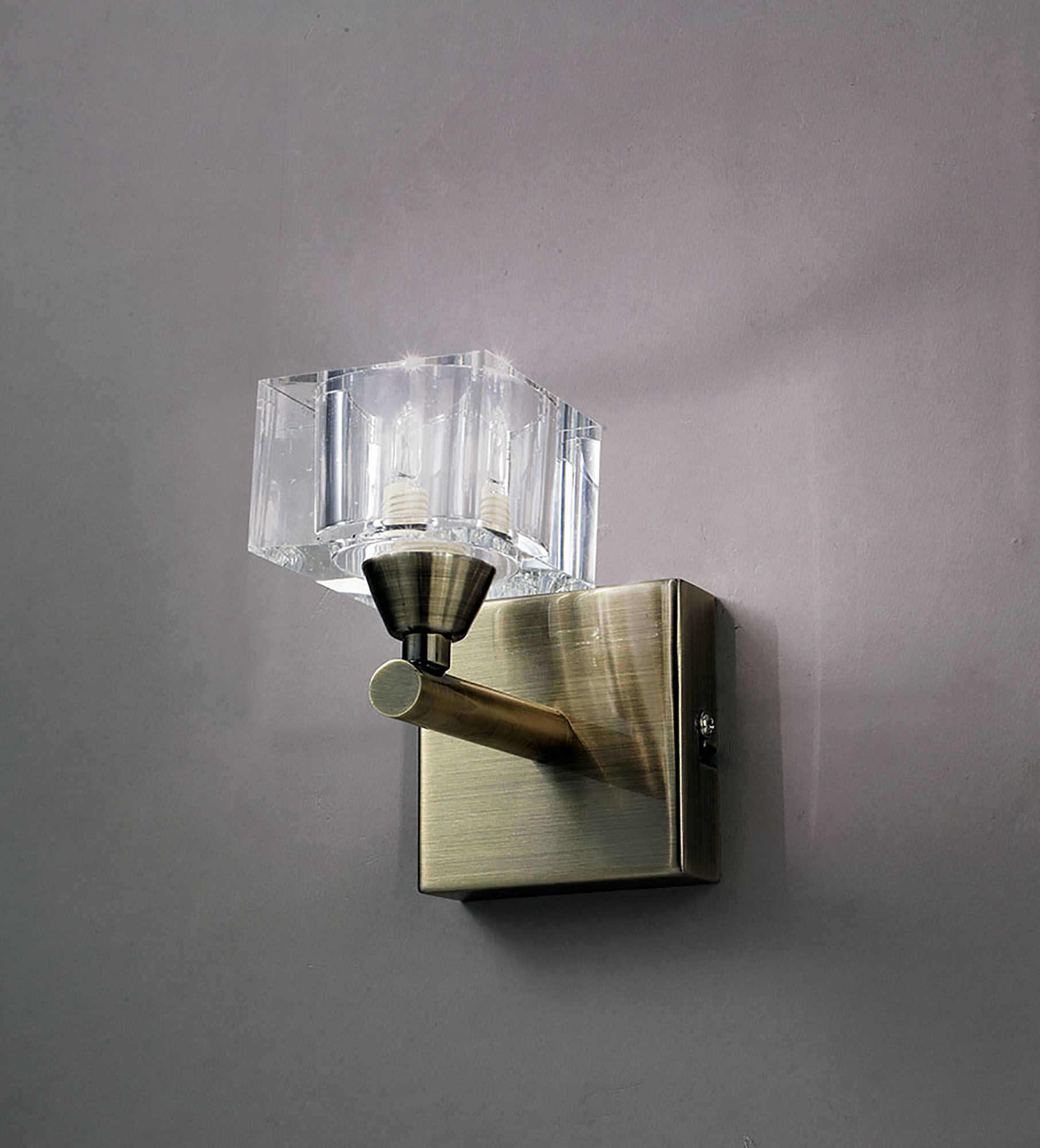Cuadrax Antique Brass Wall Lights Mantra Armed Wall Lights Cuadrax Antique Brass Wall Lights Mantra Armed Wall Lights